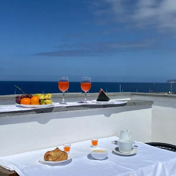 SUNNY DAY Deluxe 1, hotel in La Playa de Arguineguín