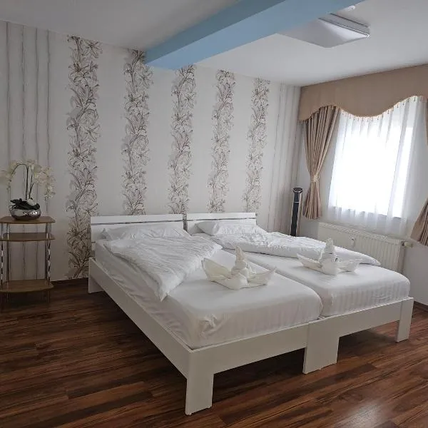 Käthe-Kollwitz - Straße 54, F3, hotel v destinaci Altenburg