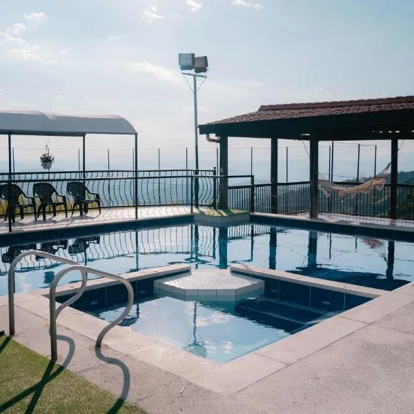 Finca Hotel Los Alpes, hotel em Manizales