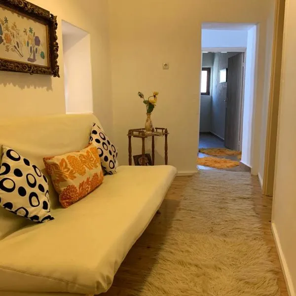 Iras House, hotel in Kardítsa