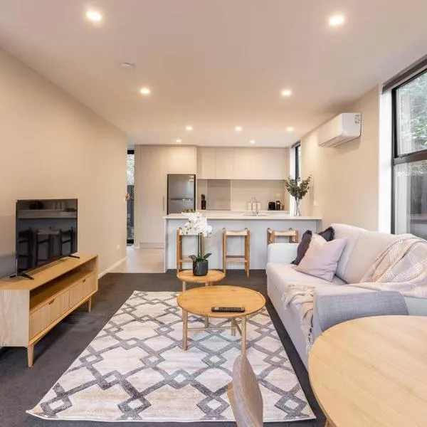 Brand New & Central Townhouse, hotel in Christchurch