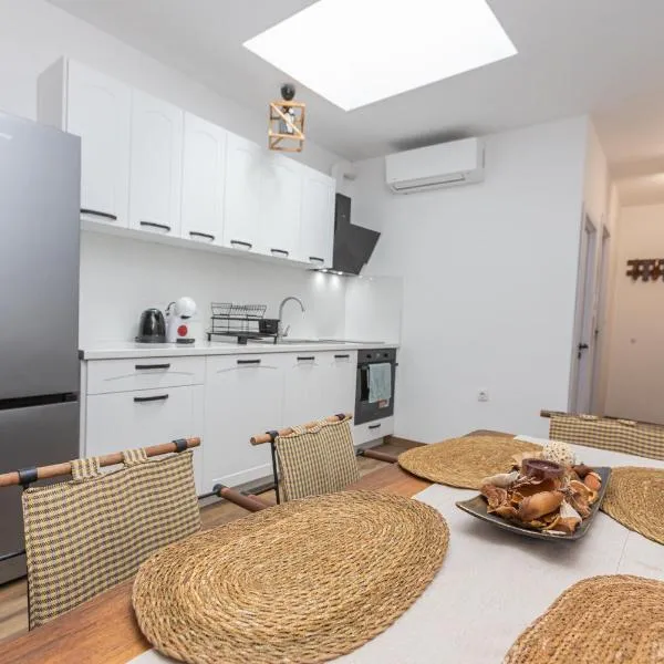 The Central House 2, hotel in Burgas
