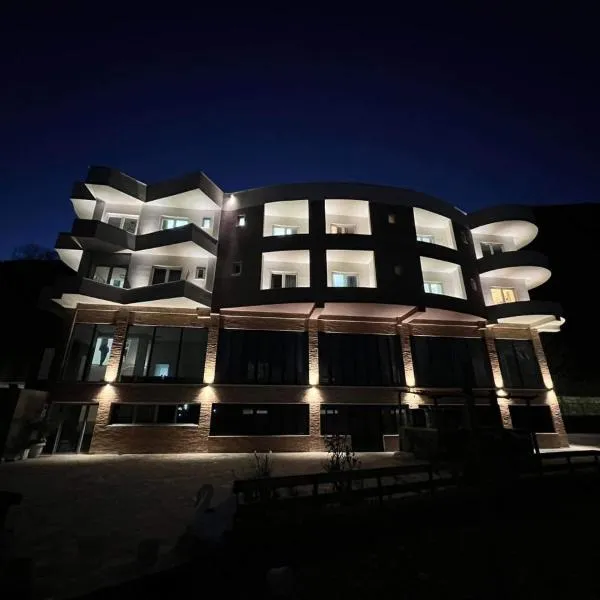Hotel DEMOLI, hotel v destinaci Pogradec