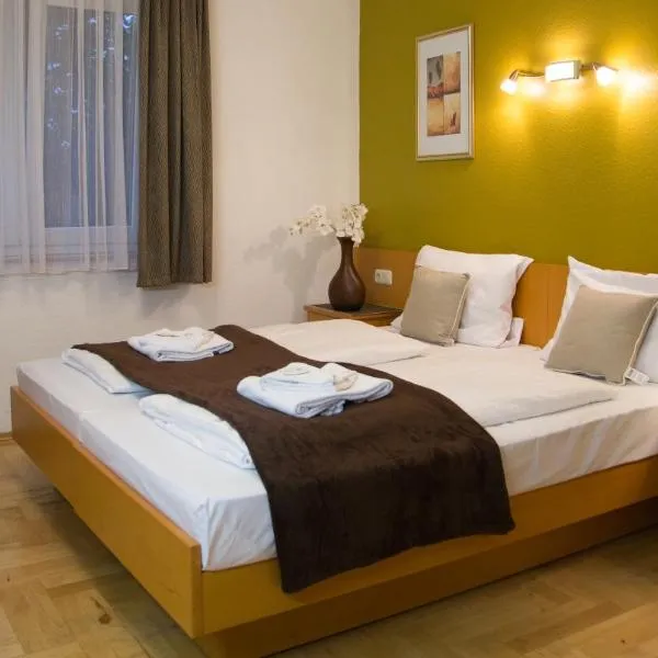 Garni Hotel Rödelheimer Hof, hotel a Francoforte sul Meno