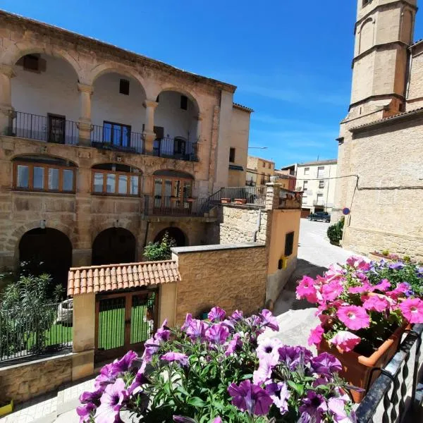 Cal Barberà, hotel in Cerviá