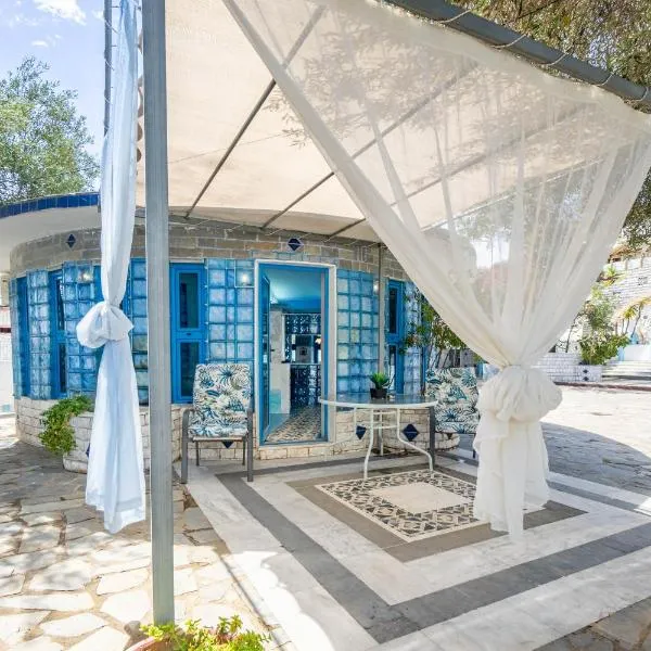 Paco's Resort Superior Villa 6, hotel em Oziás