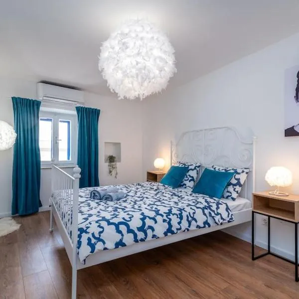 Duplex apartment Domi, hotel em Slatine