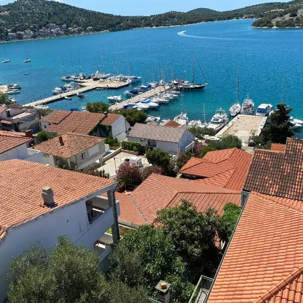 SEASPRAY APARTMENTS TISNO, hotel sa Tisno