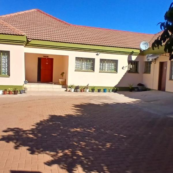 Thokgamo Bed and Breakfast, Kanye