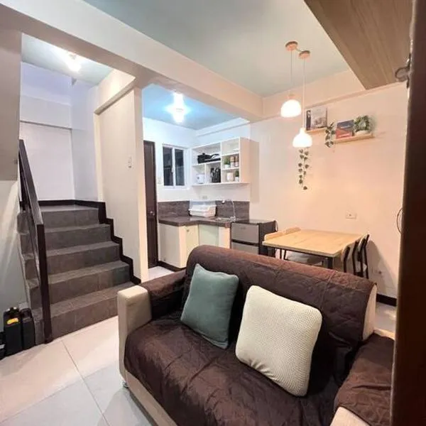 Spacious 2-Level 2BR Cozy Apartment, ξενοδοχείο σε Naga