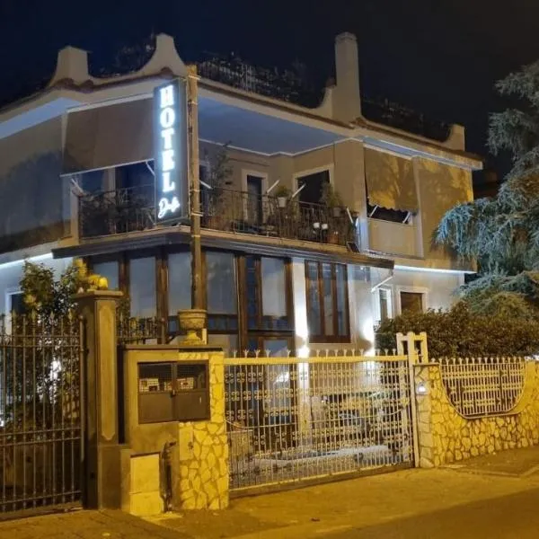 Hotel Dalì, hotel v destinaci Scafati