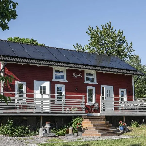 Skärgårdslägenhet med havsutsikt i Sankt Anna! NR1, hotel in Sankt Anna