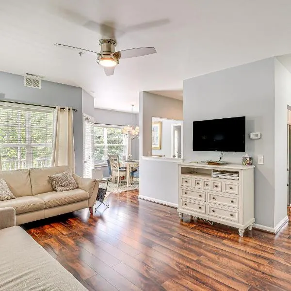 Community Pool and Private Balcony Chic Lewes Gem, hotel in Lewes