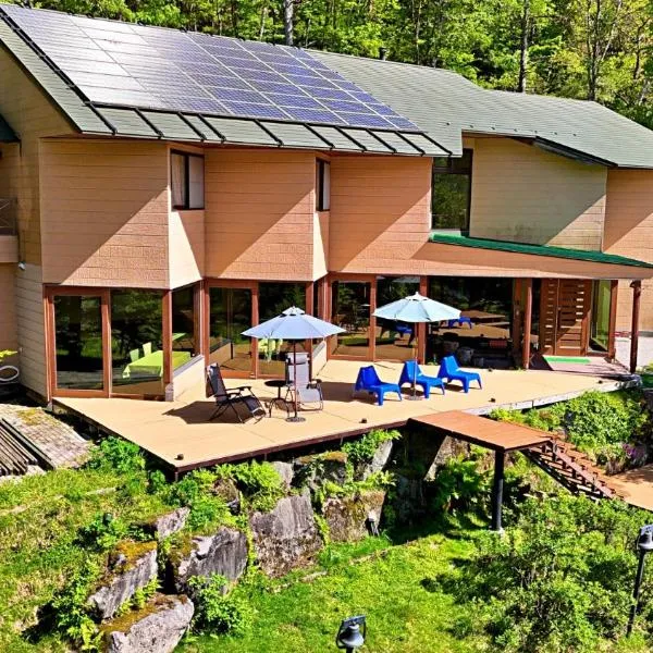 ペンション湖風 KOFU a lodging accommodation, hotel in Tateshina