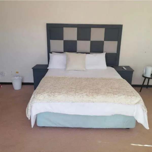 The Pele Guest House, hotel v destinaci Carletonville