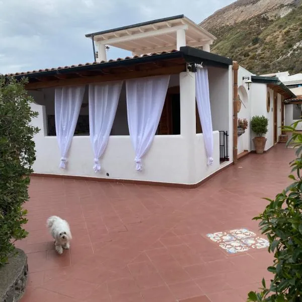 Casa Arcada, hotel di Vulcano