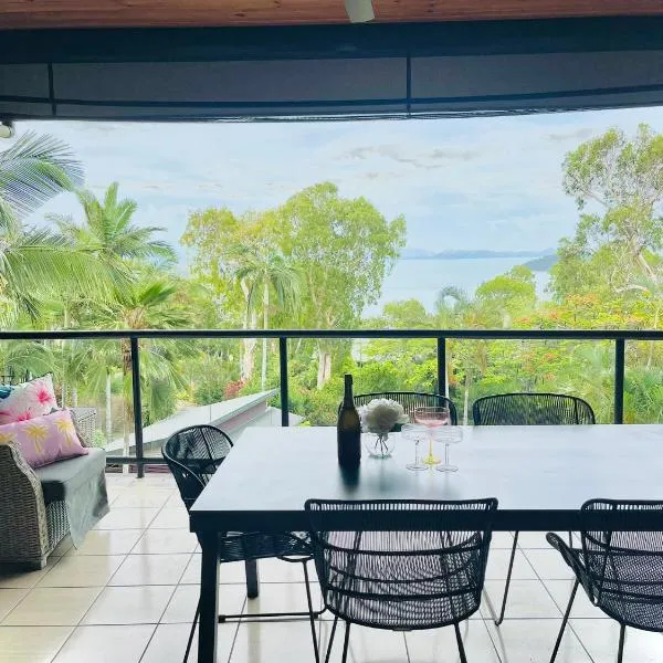 Ocean View Island 2-bedroom Townhouse Buggy Valet service extra Queen air bed, ξενοδοχείο στη Νήσο Χάμιλτον