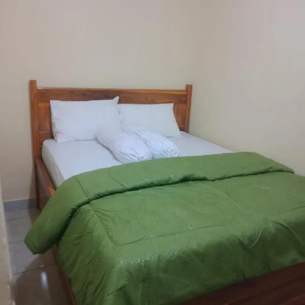 Angel homestay and shop, hotel v destinaci Dompu