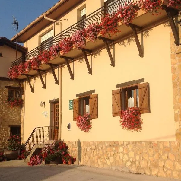 Casa Rural Aitonaren Etxea, hotel in Urturi