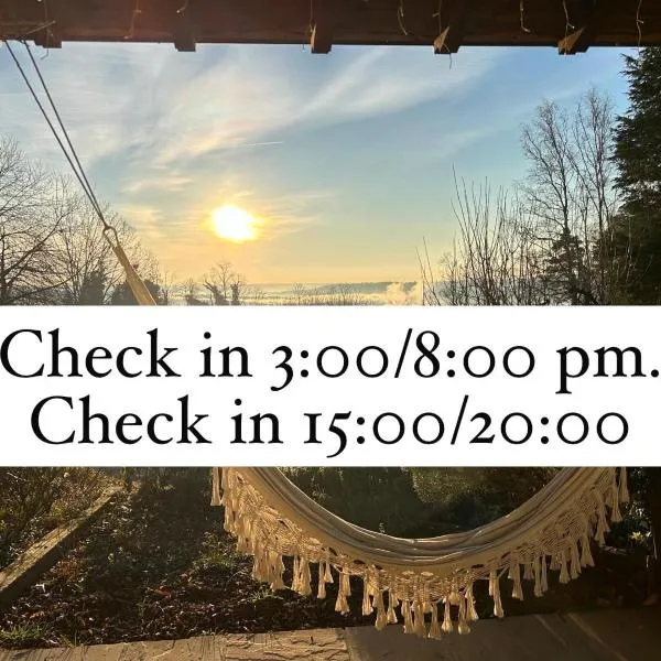 Tiny house- Lake Maggiore -Malpensa Airport -, hotell sihtkohas Varallo Pombia