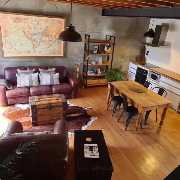 Apartment 4 - Haddin Court - Chic NY Loft Style、ブレナムのホテル