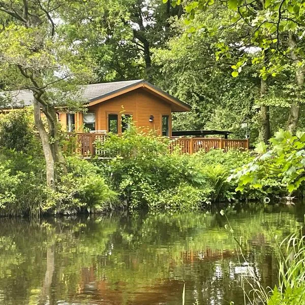 Riverbank Lodge, Hotel in Dollar