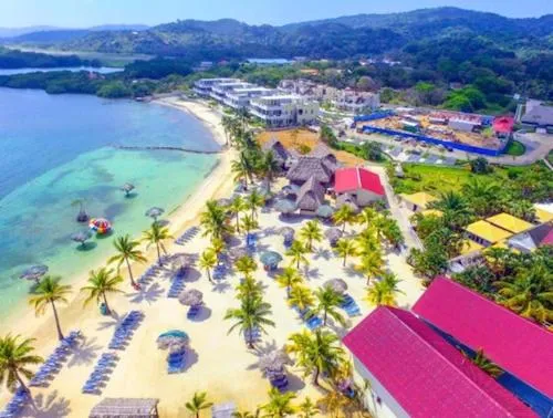 OCEAN FRONT, Las Palmas, Villa 1320, hotel en Roatán