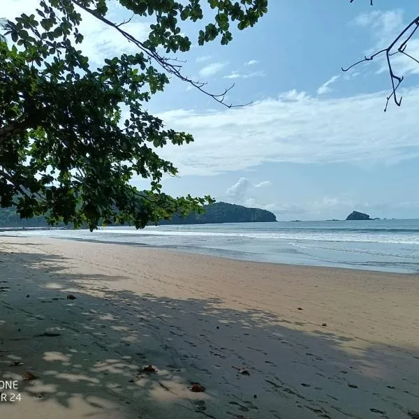 Hotel Campismo Praia Grande，Monte Carmo的飯店
