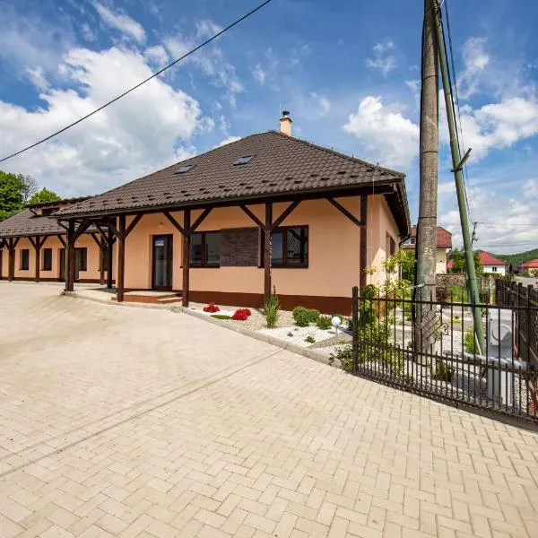 Poloninka, ξενοδοχείο σε Ulič