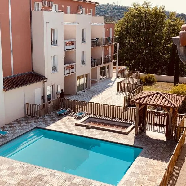 Terres de France - Résidence Côté Provence, hotel v destinaci Gréoux-les-Bains