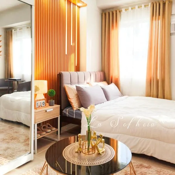 La Sofheia - SMDC Cheer Residences Condo beside SM City Marilao Bulacan，位于Lias的酒店