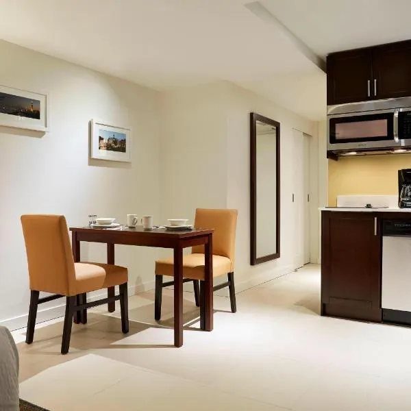 Residence Inn by Marriott Montréal Downtown, hotel i Montreal