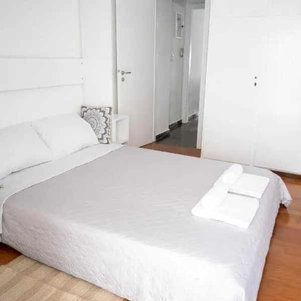 AthensAPTS, hotel sa Athens