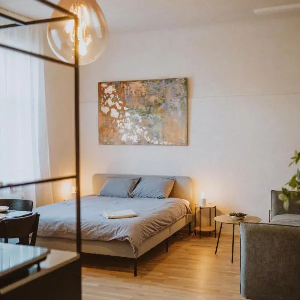 Garden House Apartments, hotel em Cēsis