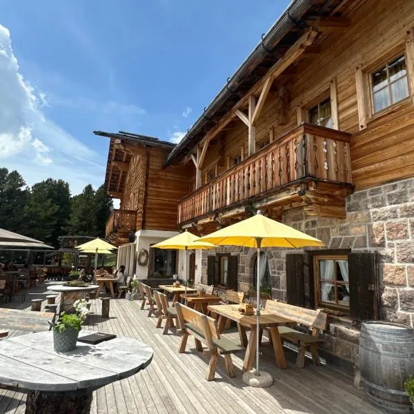 Chalet Resciesa Ortisei, hotel in Ortisei