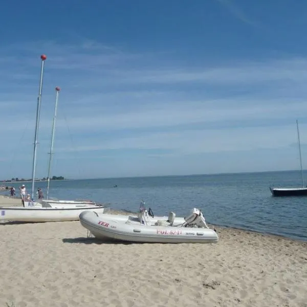 Nadmorski dom przy plaży, Hotel in Mechelinki
