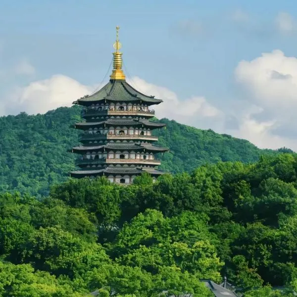 Hangzhou Memory Travel International Hotel-Edge Westlake、杭州市のホテル