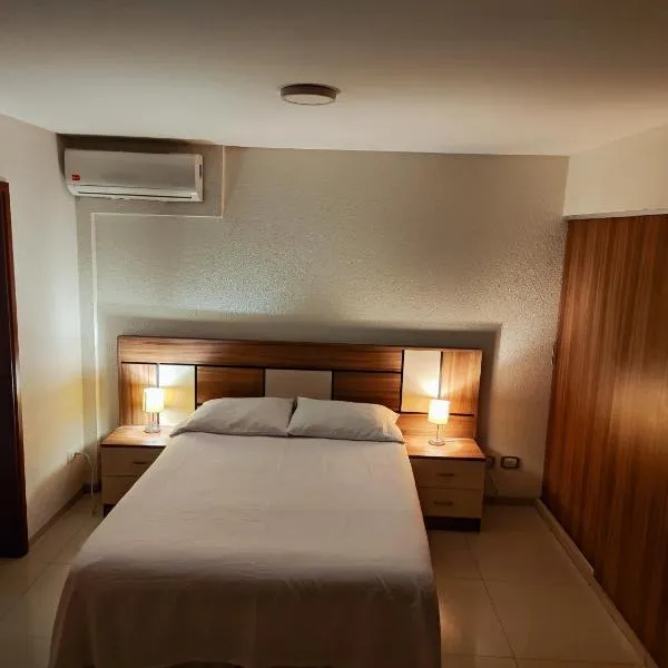 Apartamento completo en el centro de Santa Cruz, acogedor, buena zona, hotel in Santa Cruz de la Sierra
