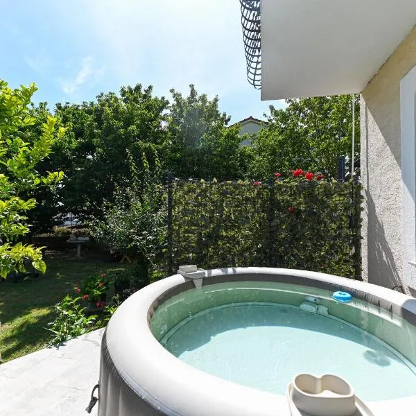 Apartmani Dolores, hotel in Kaštela
