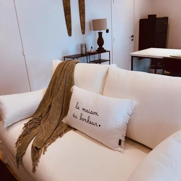 Endroit magique au Bonheur de Romain, Hotel in Jodoigne