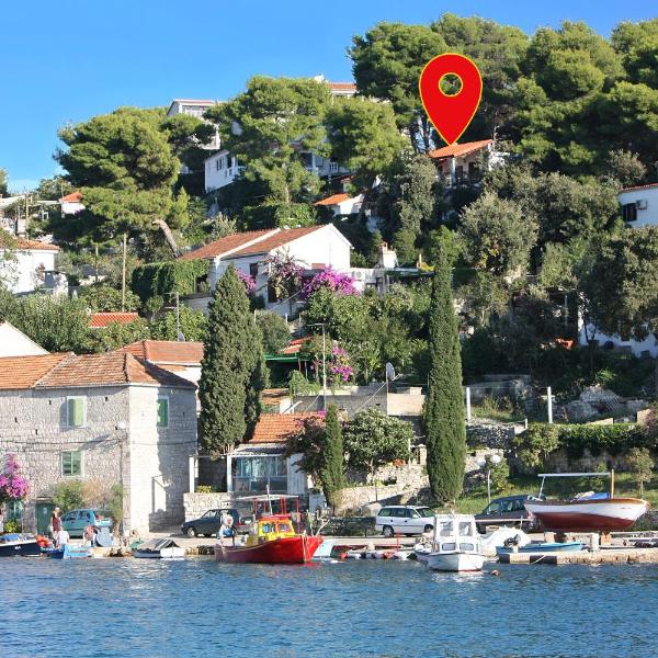 Apartments by the sea Maslinica, Solta - 772