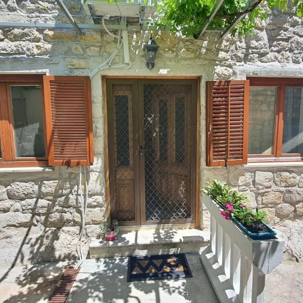 Moj Mir, hotel v Betini