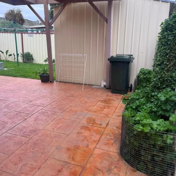 Cairnlea Anna's Unit, hotel in Deer Park