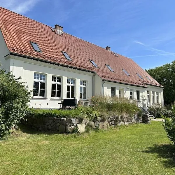 Ferienhaus alte Dorfschule Dolgen: Dolgen şehrinde bir otel