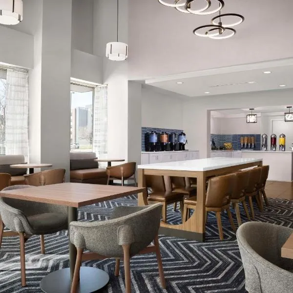 Homewood Suites by Hilton Omaha - Downtown, hotel in Omaha