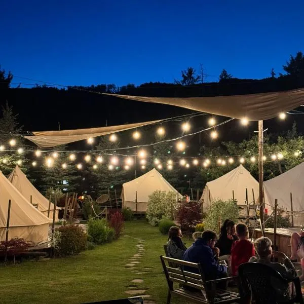 Valea Doftanei Glamping, hotel in Teşila