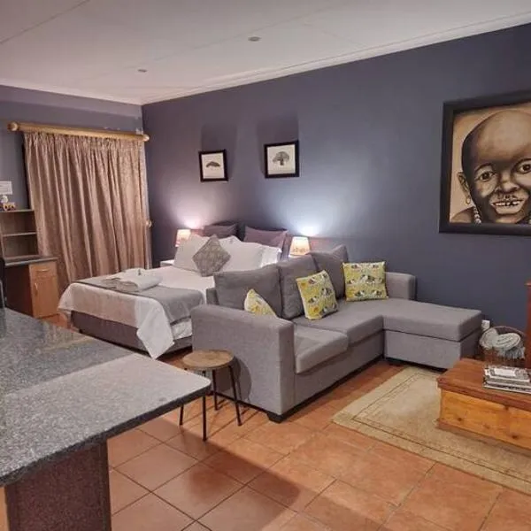 Studio in Lynnwood garden estate, hotel v destinaci Pretoria