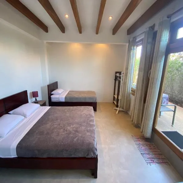 Black Pearl, hotel em Puerto Villamil