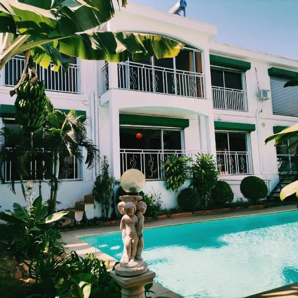 Hôtel La Kapila Ivato, hotel di Ivato