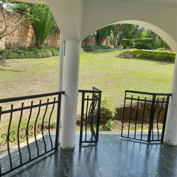 Maasai Villa Backpackers Home, hôtel à Fort Portal